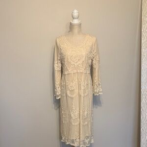 Elegant Cream Lace Dress